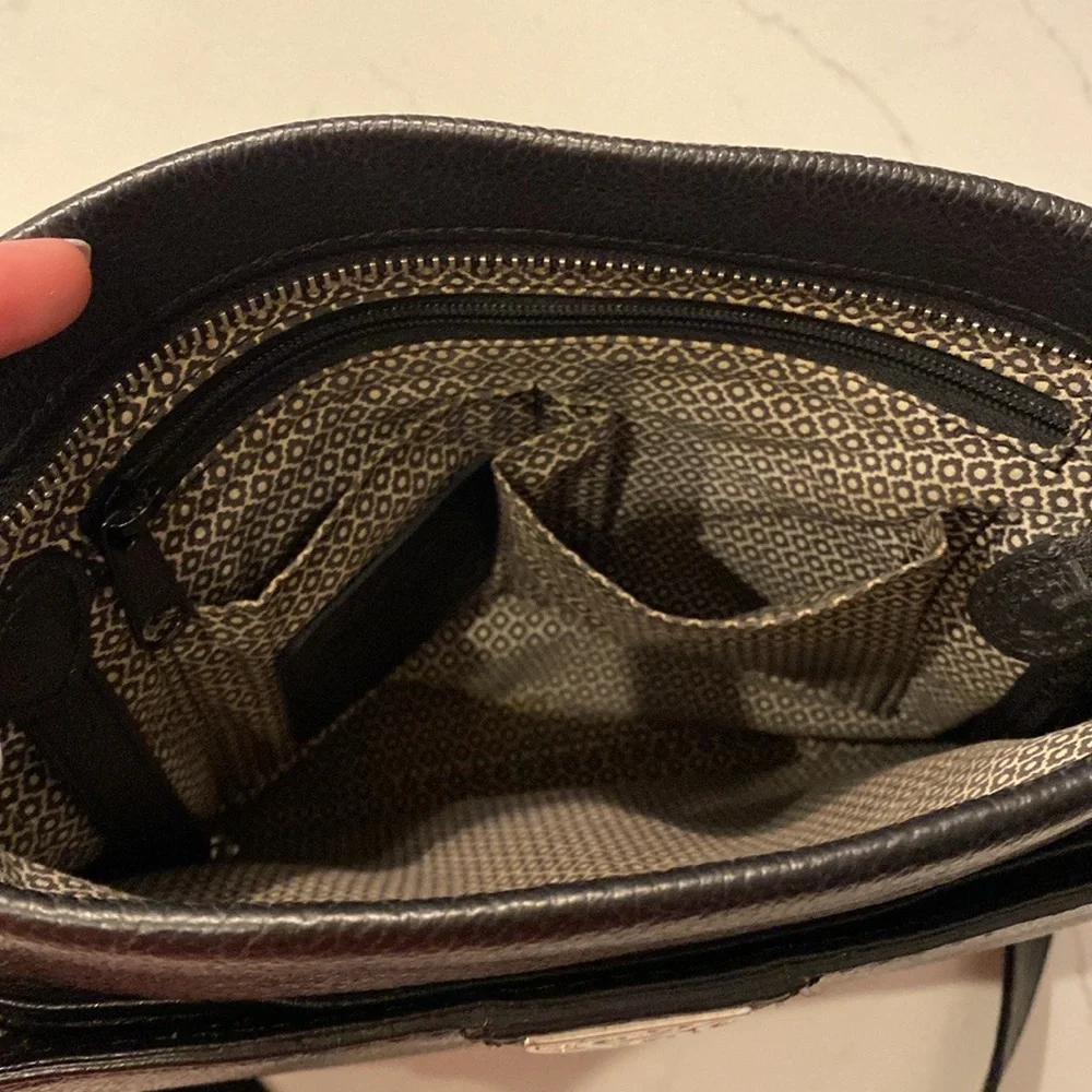 LIKE NEW🌟 Brighton Pretty Tough Royce Organizer black studded crossbody - Picture 6 of 10